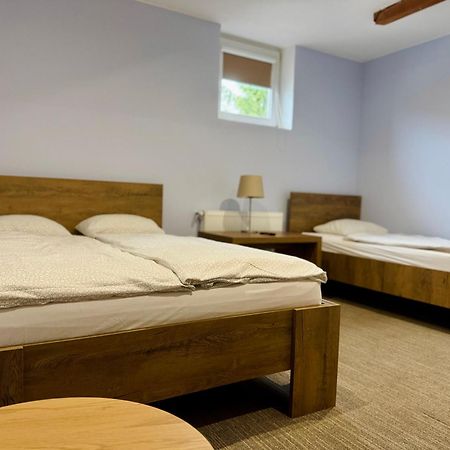 Aparthotel Restauracja Ibiza Ludwikowice Kłodzkie Esterno foto