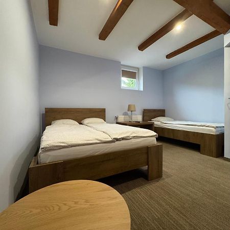 Aparthotel Restauracja Ibiza Ludwikowice Kłodzkie Esterno foto